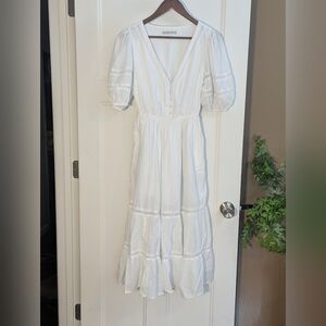 Abercrombie & Fitch White Tiered V‑Neck Midi Dress